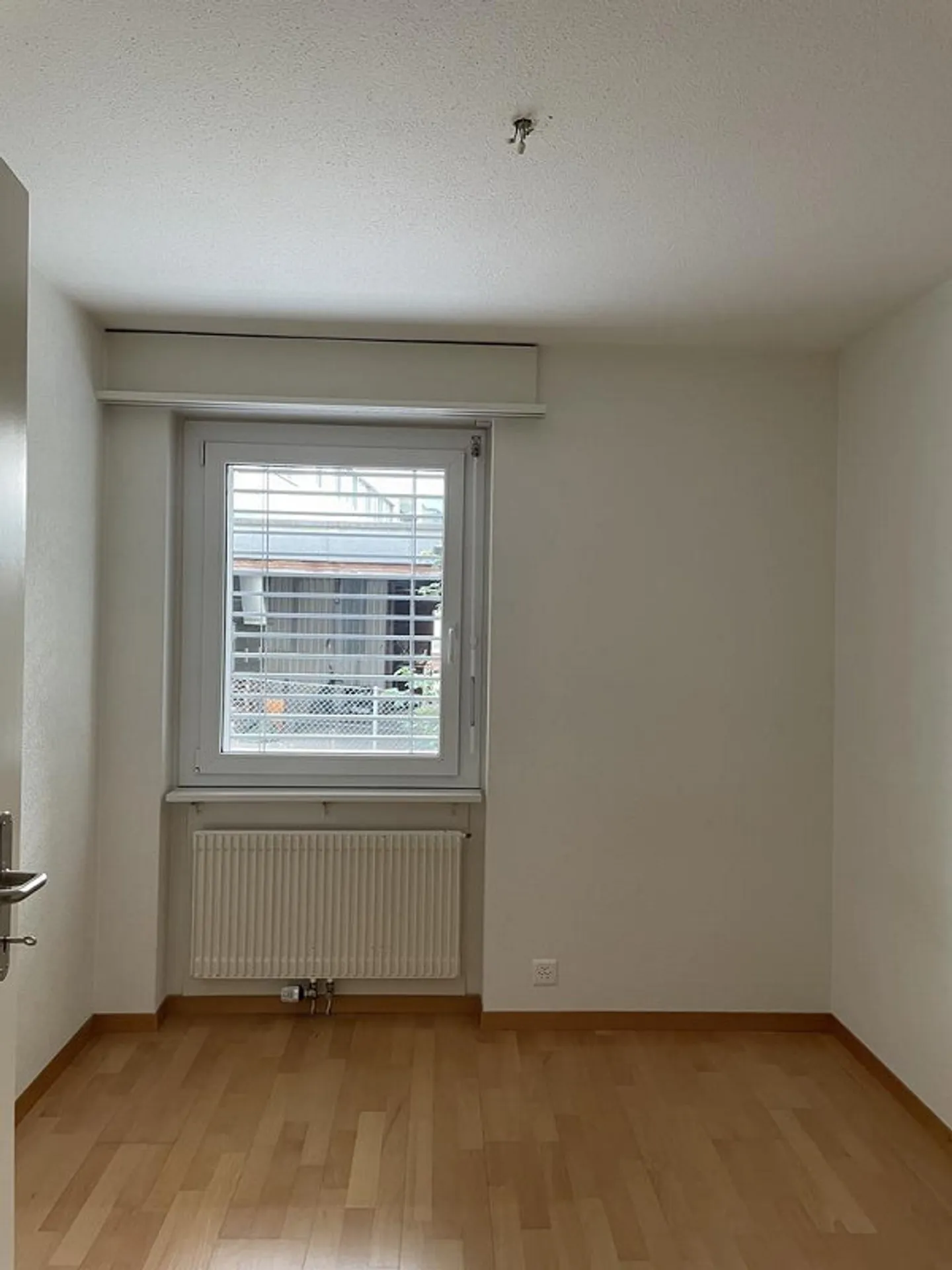 Superbe appartement de 4,5 pièces au rez-de-chaussée à louer - Photo 6 sur 7