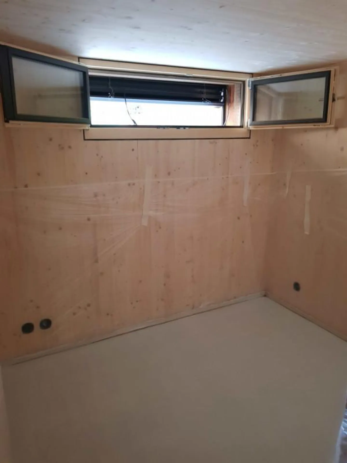 New adjoining house with 3.5 rooms, 2 parking spaces and 1 cellar - Photo 13 of 15