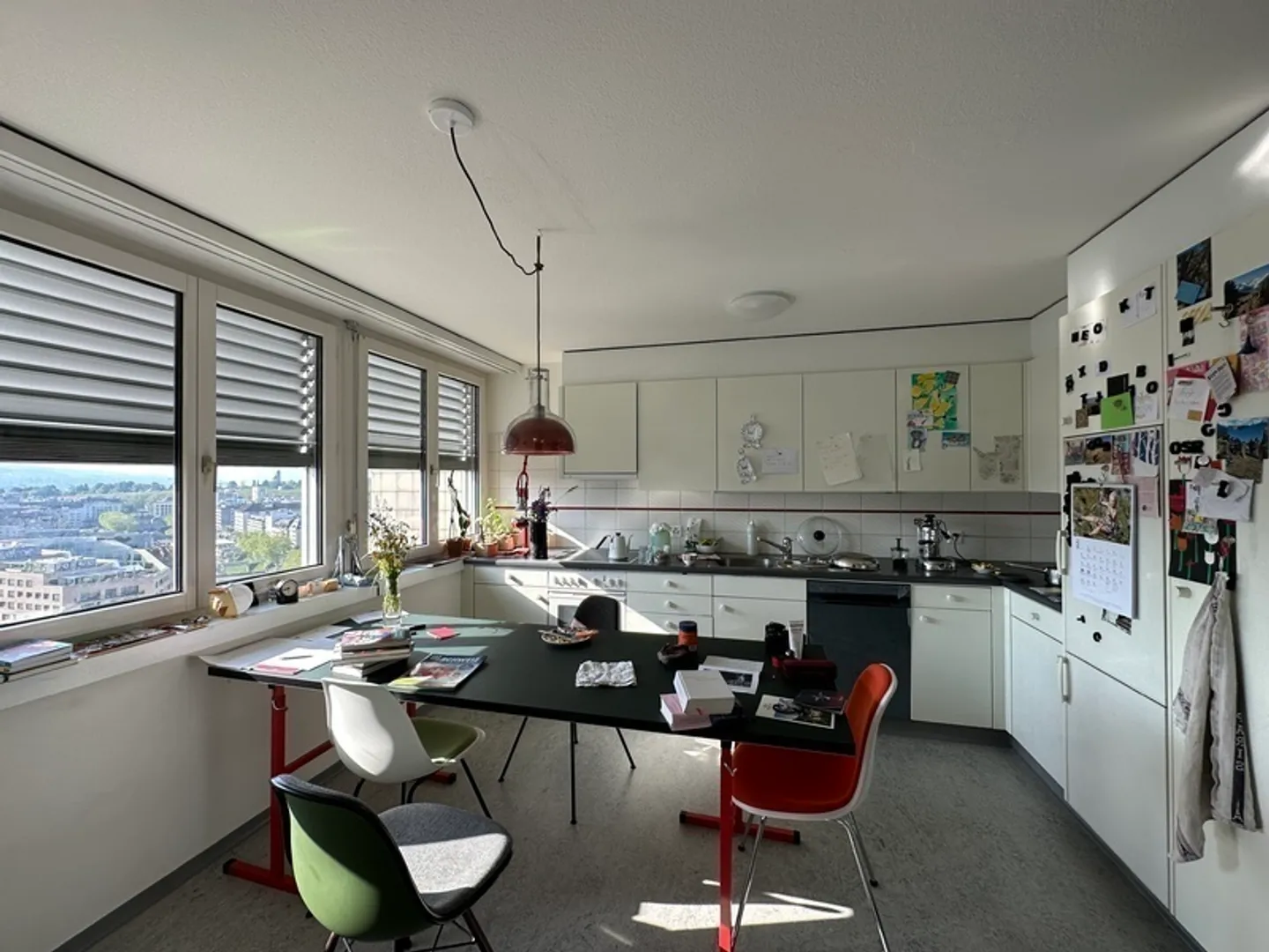 APPARTAMENTO 3½ STANZE A ZURIGO - DISTRETTO 3 SIHLFELD, ARREDATO, TEMPORANEO - Foto 1 di 6