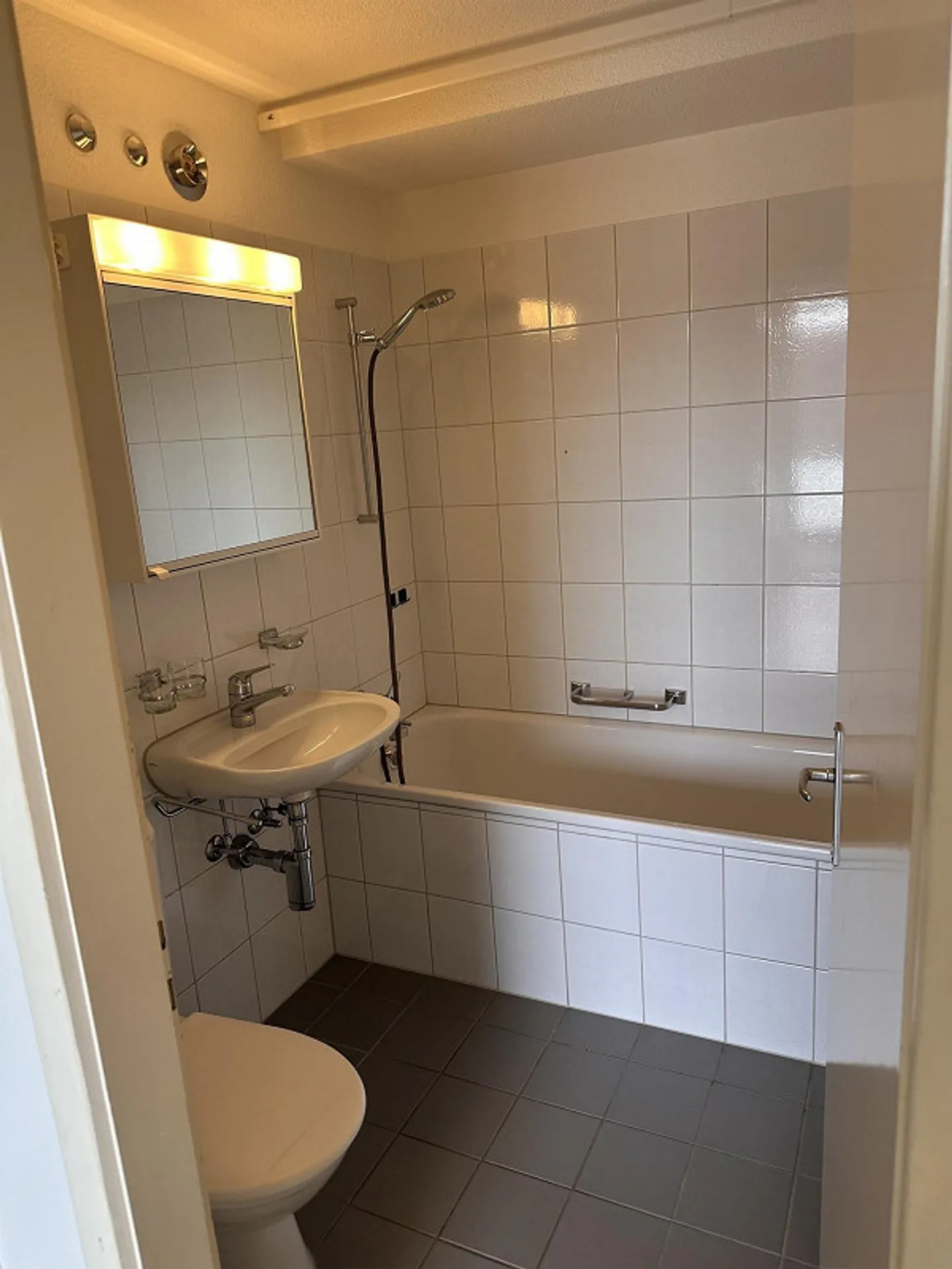 Appartamento 2 1/2 stanze nel centro di Sursee - Foto 6 di 10