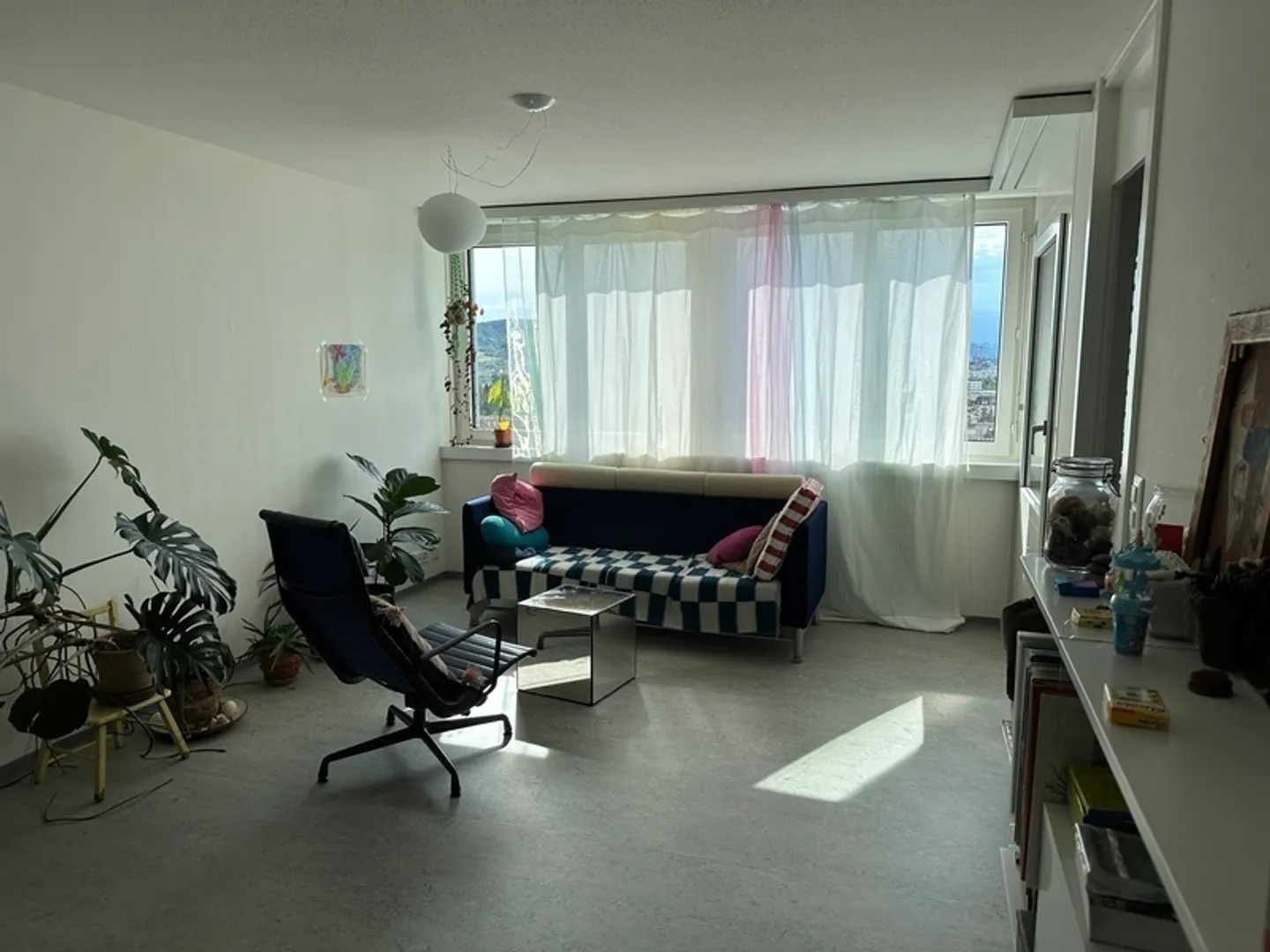 APPARTAMENTO 3½ STANZE A ZURIGO - DISTRETTO 3 SIHLFELD, ARREDATO, TEMPORANEO - Foto 4 di 6