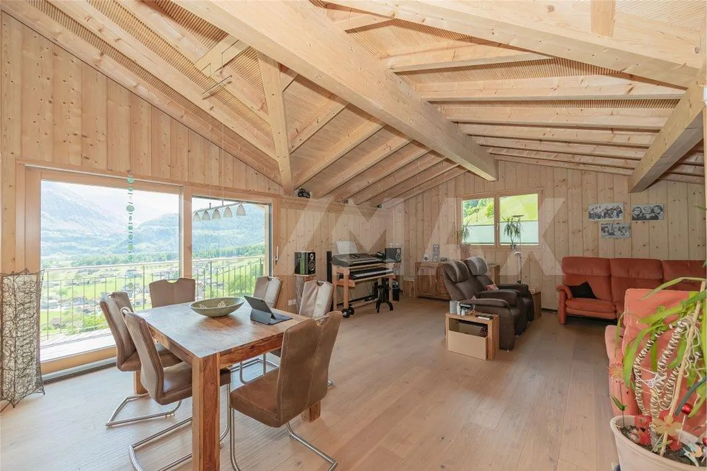 Maison résidentielle de rêve avec un appartement séparé ou un espace de bureau, dans le meilleur... - Photo 6 sur 13