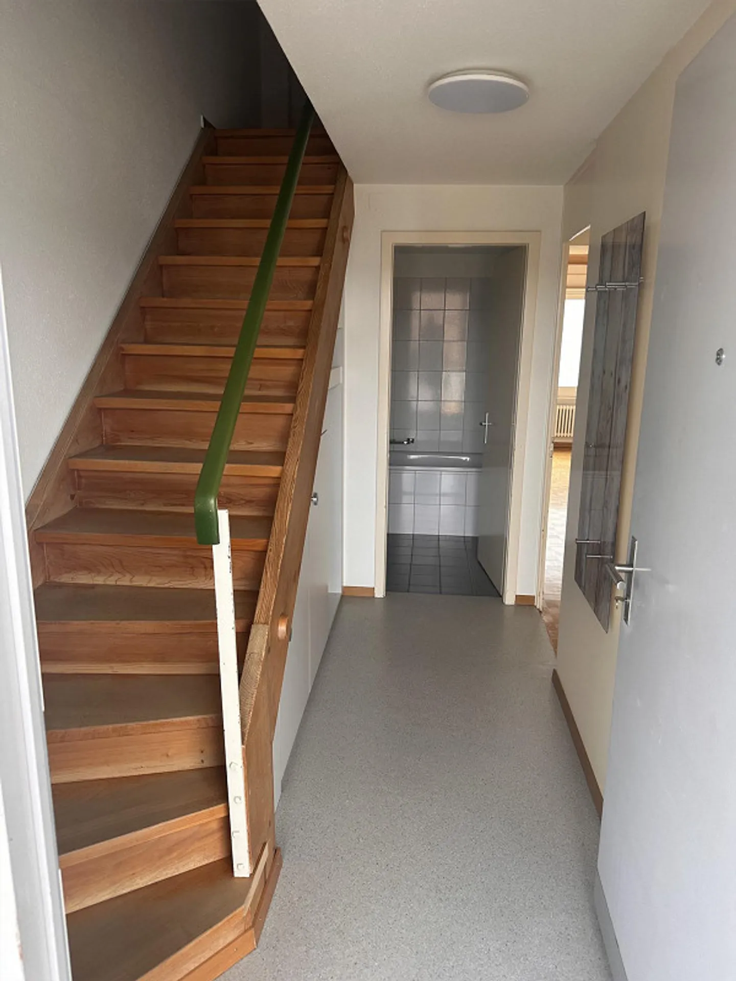 Appartamento 2 1/2 stanze nel centro di Sursee - Foto 7 di 10