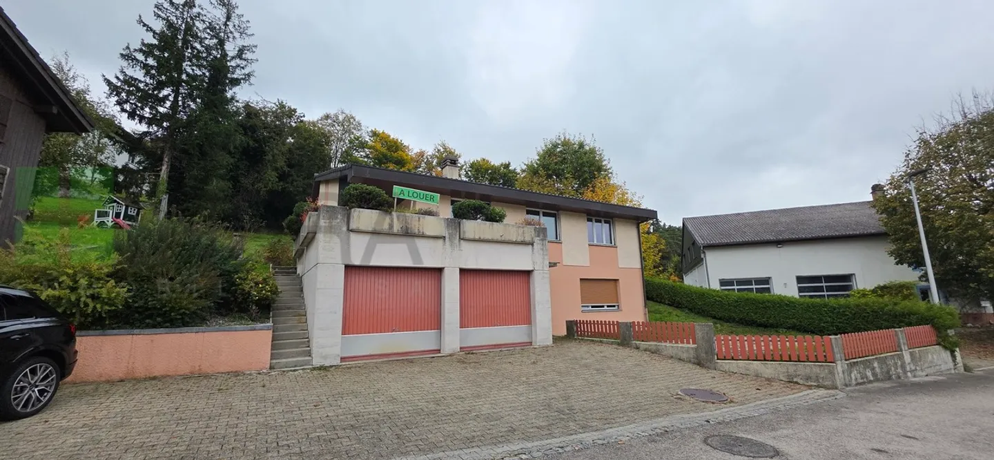 Casa con 6 camere, grande giardino e studio indipendente - Foto 12 di 25