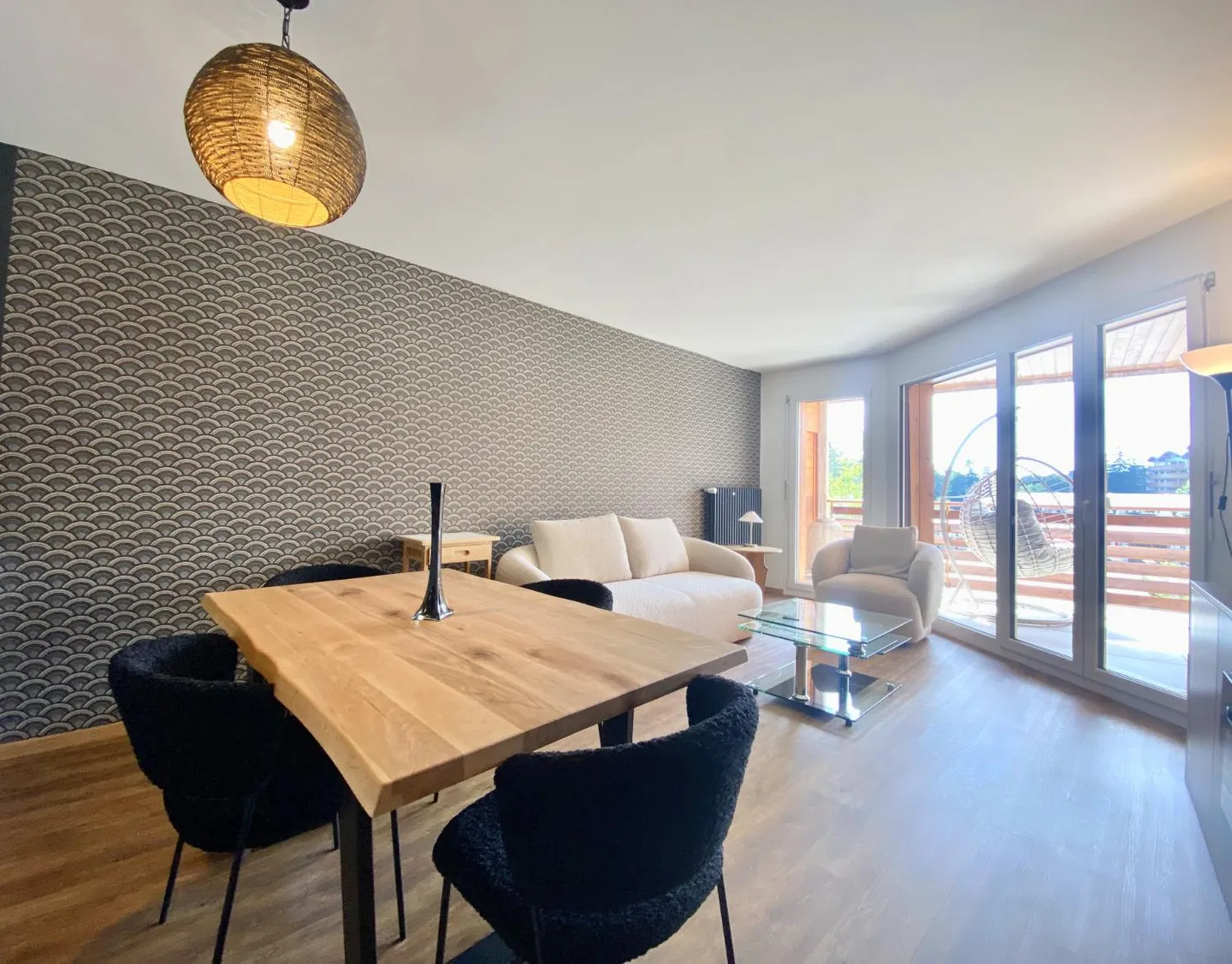 3.5 Room Apartment - Photo 2 of 13