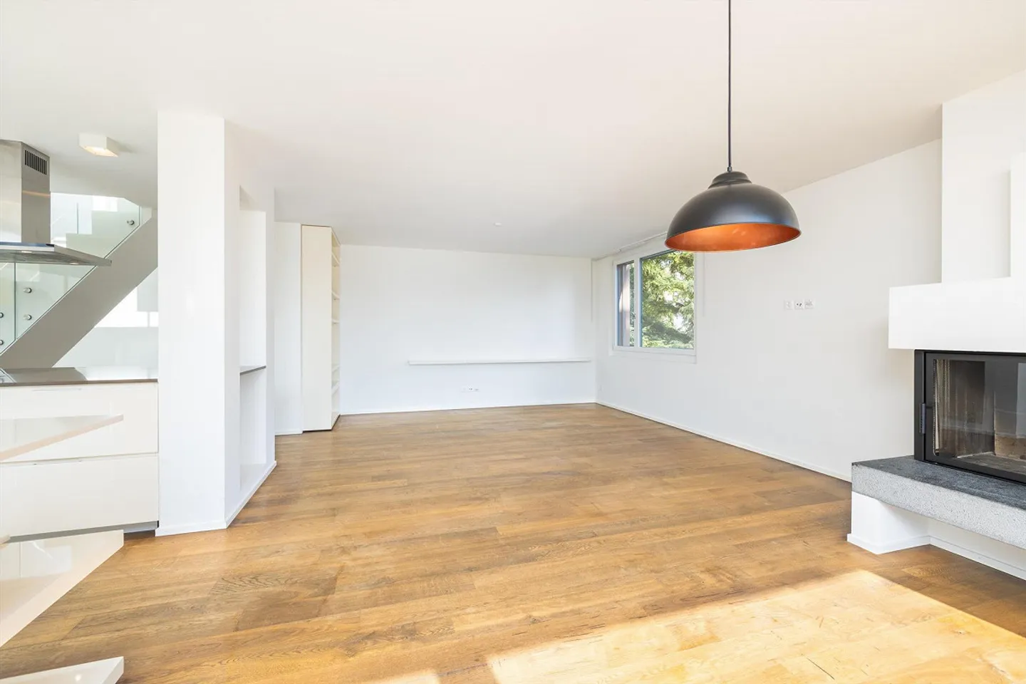Esclusivo appartamento duplex di 5 stanze con vista sulla città e grande terrazza - Foto 2 di 12
