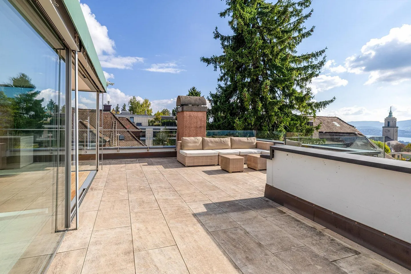 Esclusivo appartamento duplex di 5 stanze con vista sulla città e grande terrazza - Foto 9 di 12