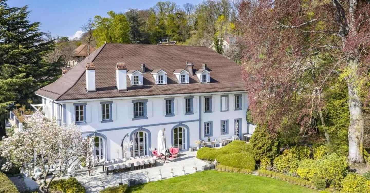 Splendido manor house completamente ristrutturato - Foto 2 di 12