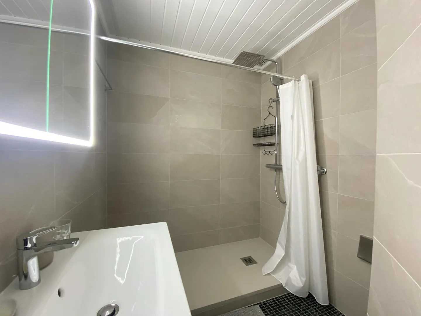 3.5 Room Apartment - Photo 10 of 13