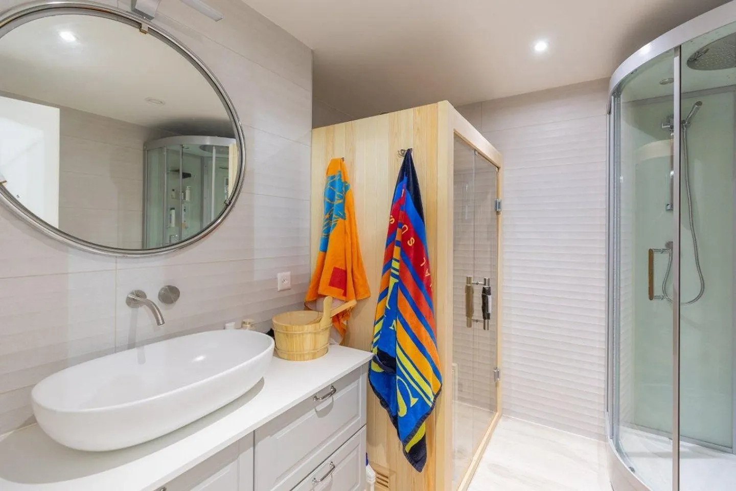 Penthouse di Lusso con Vista Lago - Foto 10 di 15