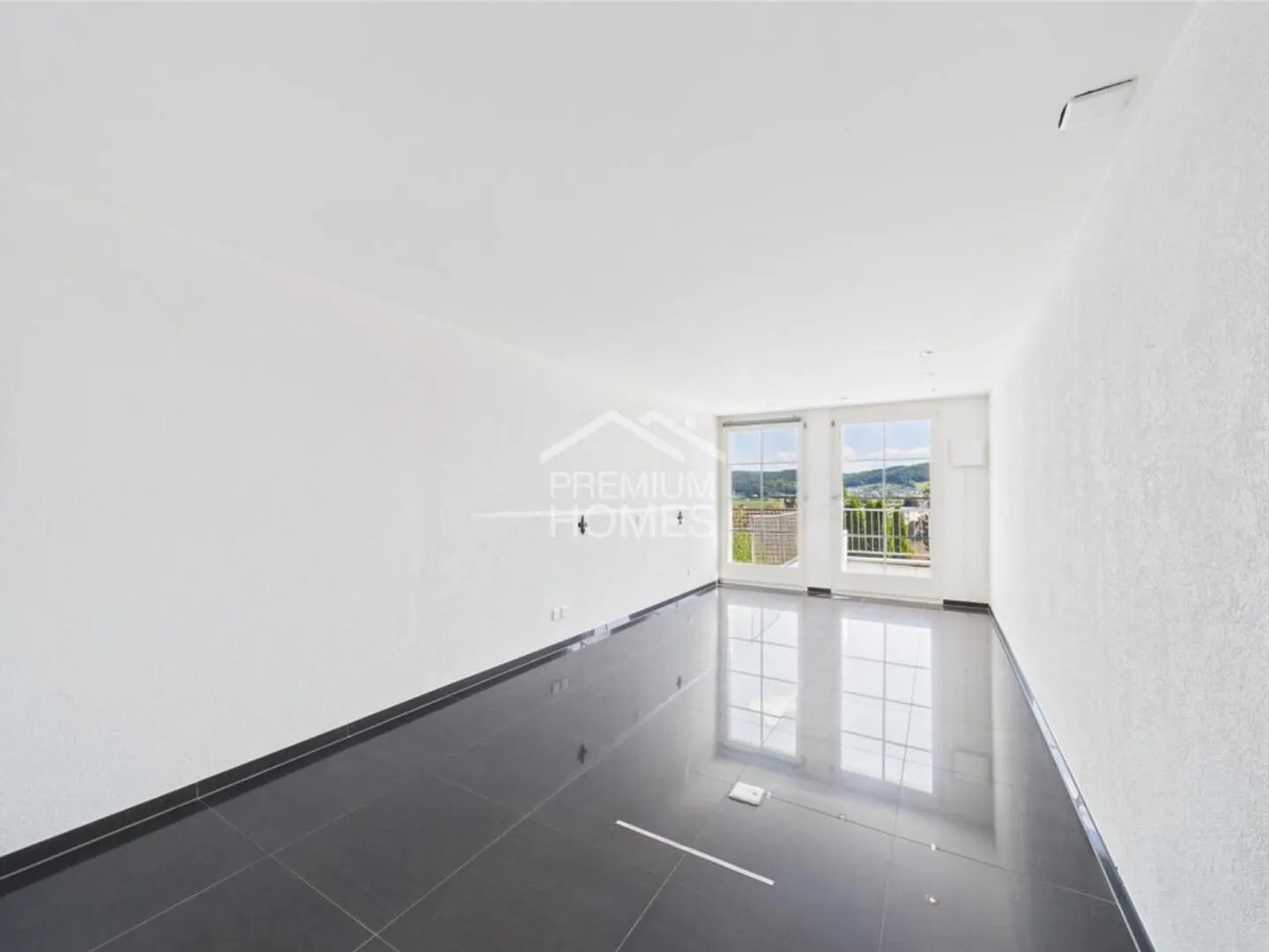 Casa a schiera con terrazza, balcone e posizione da sogno - Foto 5 di 13