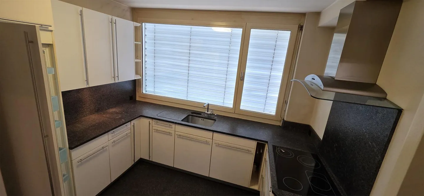For sale 5.5-room penthouse apartment - Photo 11 of 14