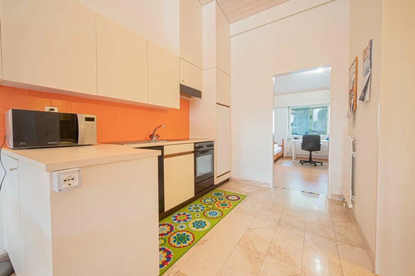 Holiday apartment with private beach in Morcote - Photo 7 of 12