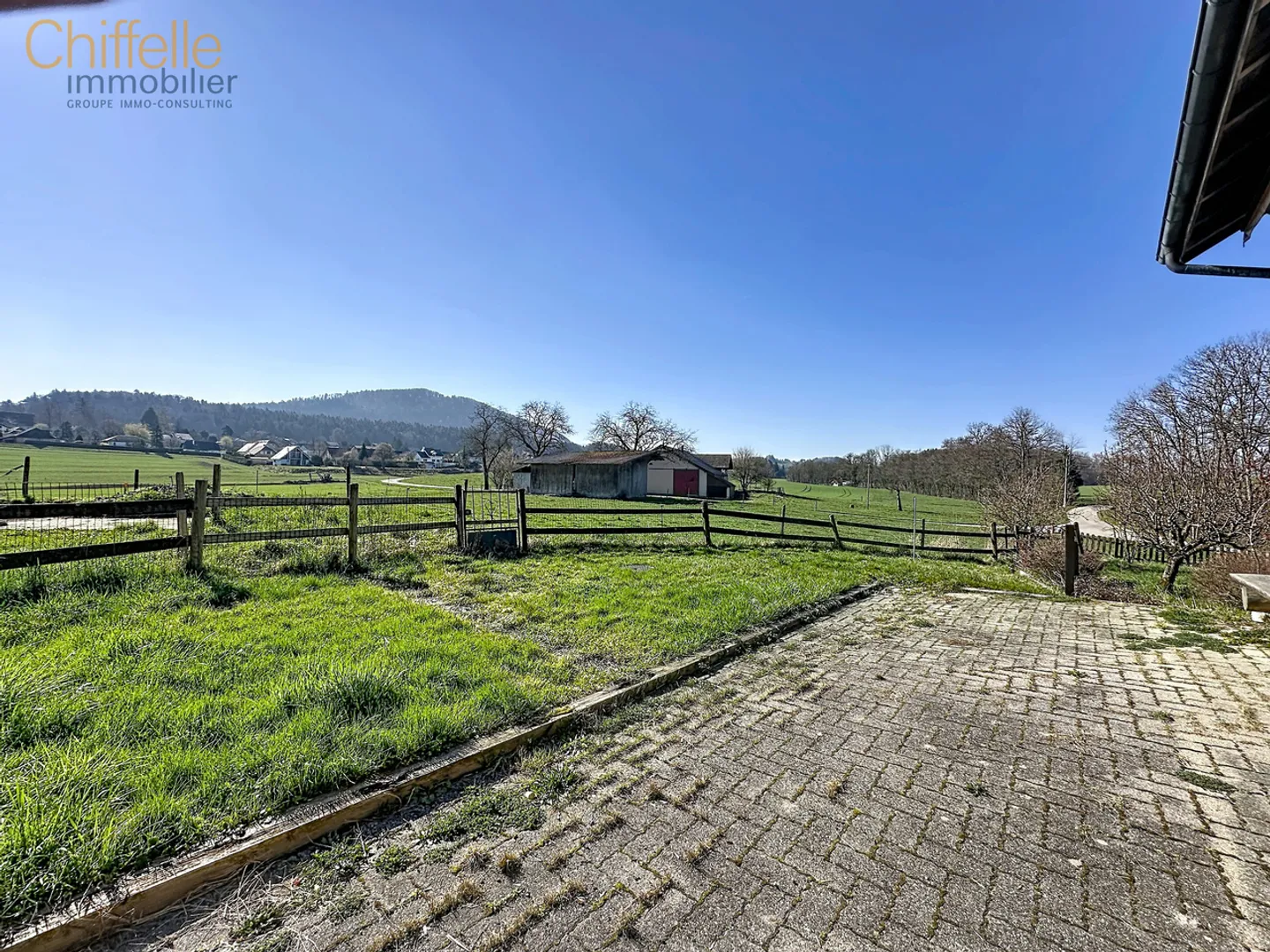 Fattoria da ristrutturare in un contesto tranquillo e familiare - Foto 2 di 9