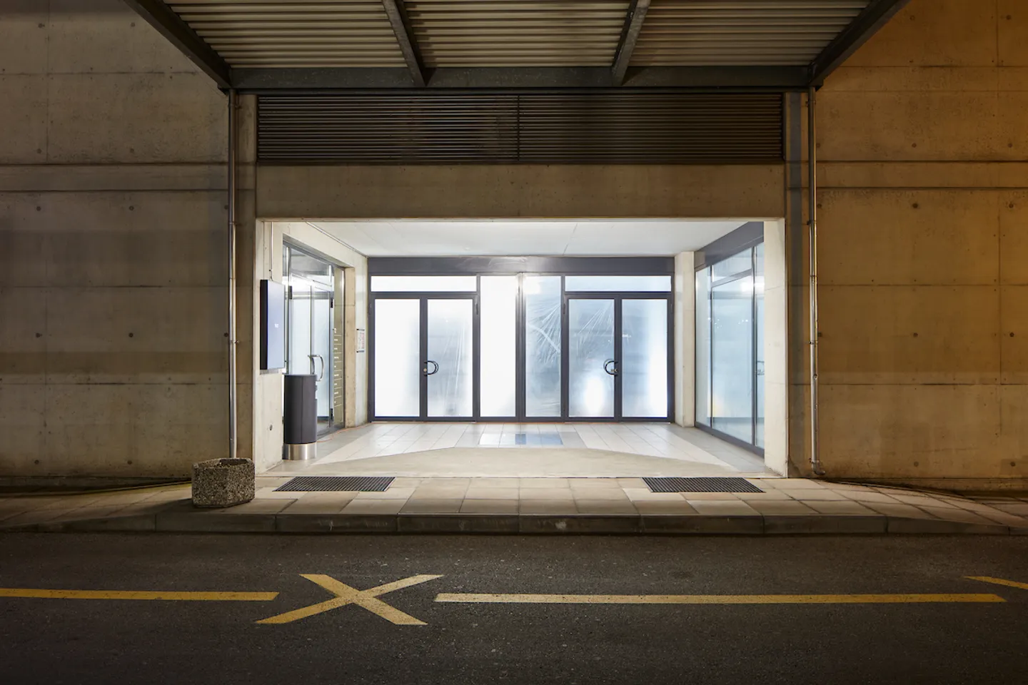 Büro/Kaufraum, Straßenfront - 137 m² - Foto 1 von 4