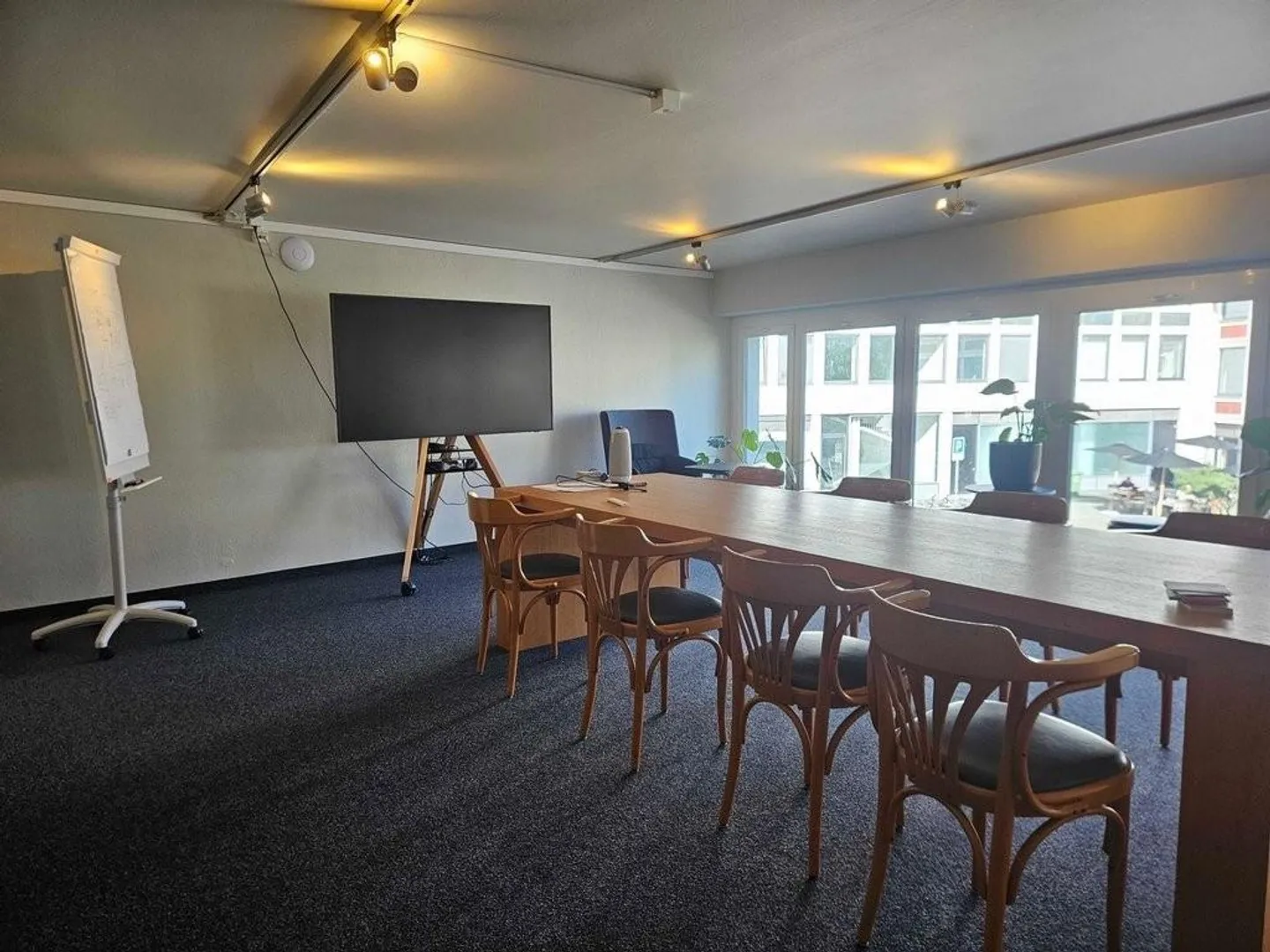 Attractive Office Space in the Market Square - Subtenant Wanted - Photo 7 of 10