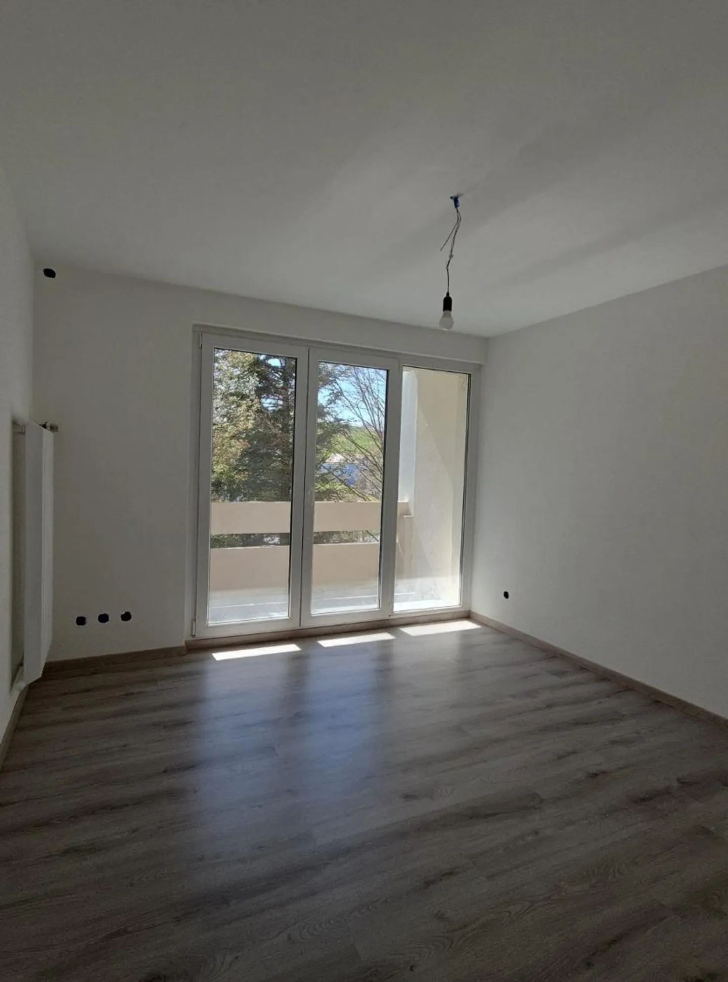 3.5 Room Apartment - Photo 2 of 5
