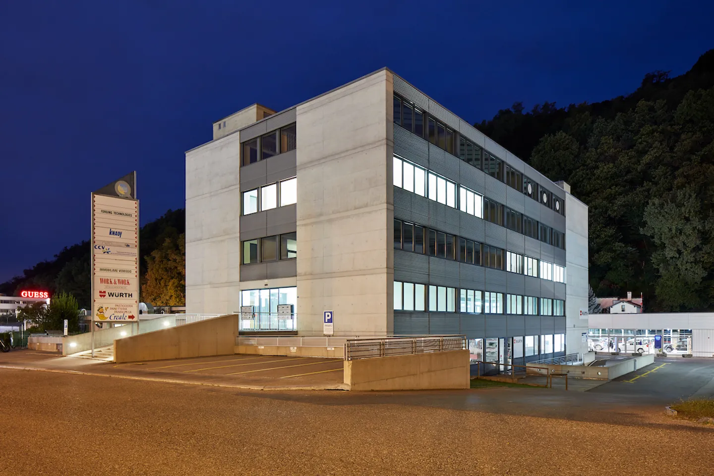 Büro/Kaufraum, Straßenfront - 137 m² - Foto 3 von 4