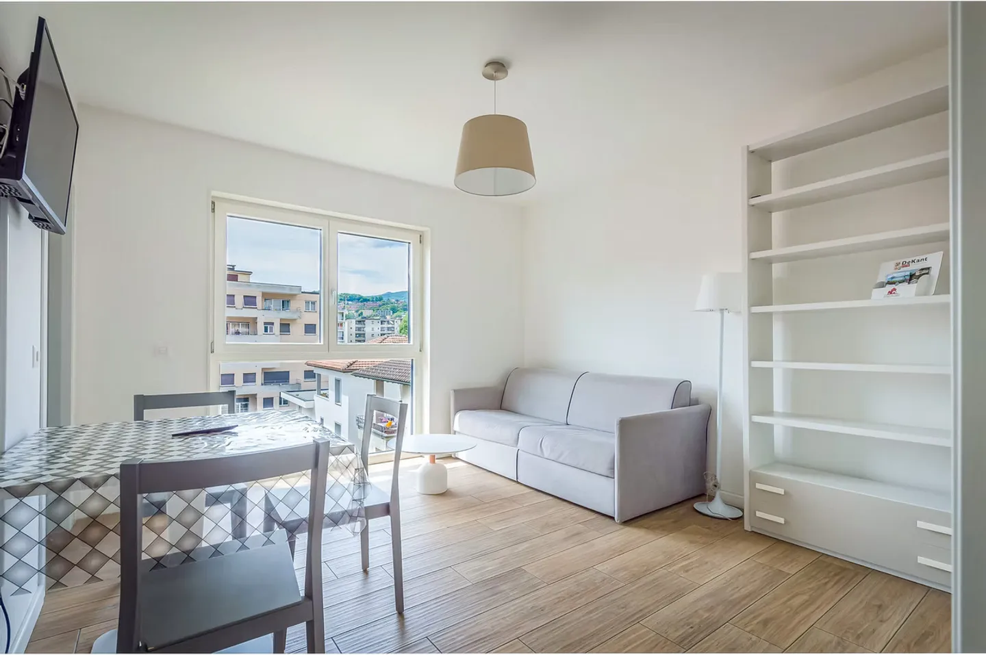 Investment Property in Lugano - Photo 3 of 7