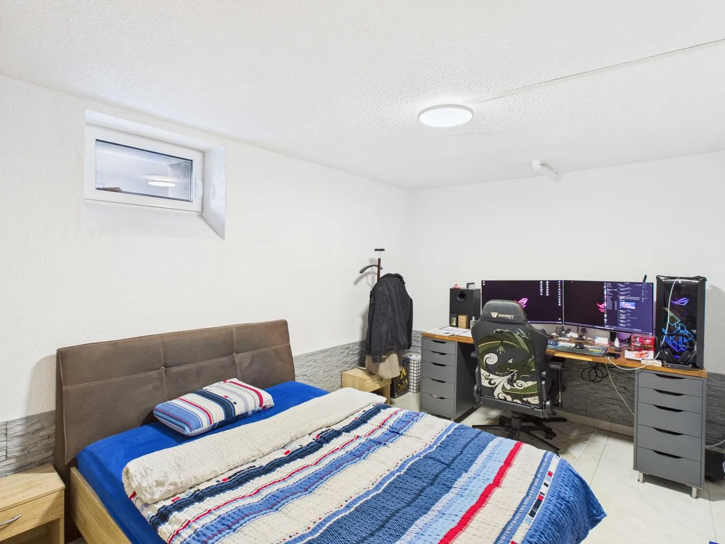 Geräumiges Familienhaus mit Wohnung - Foto 10 von 13