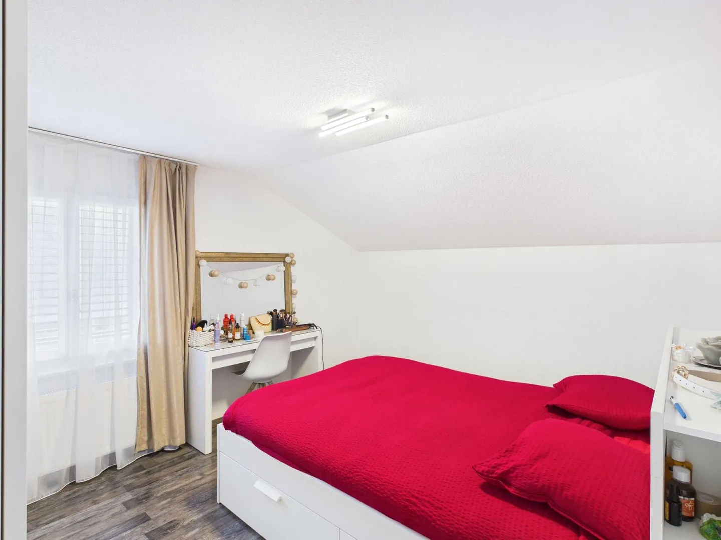 Geräumiges Familienhaus mit Wohnung - Foto 8 von 13