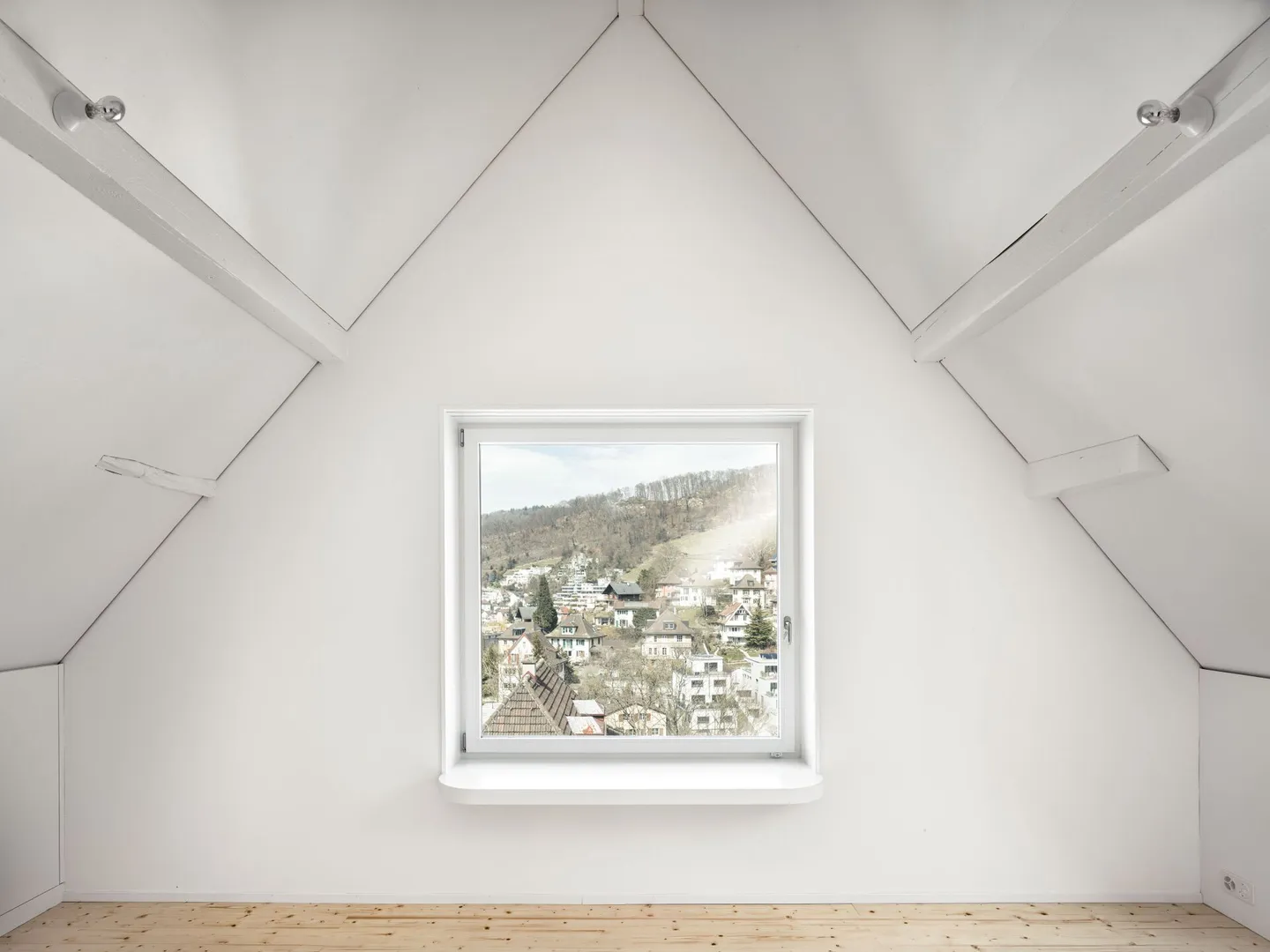 Single-family house with garden and view of the city of Baden - Photo 7 of 9