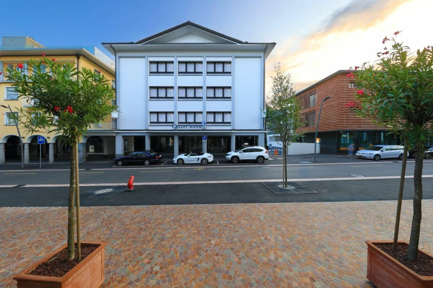 ASCONA - Spazio commerciale ad uso ufficio al 1 piano - Foto 1 di 12