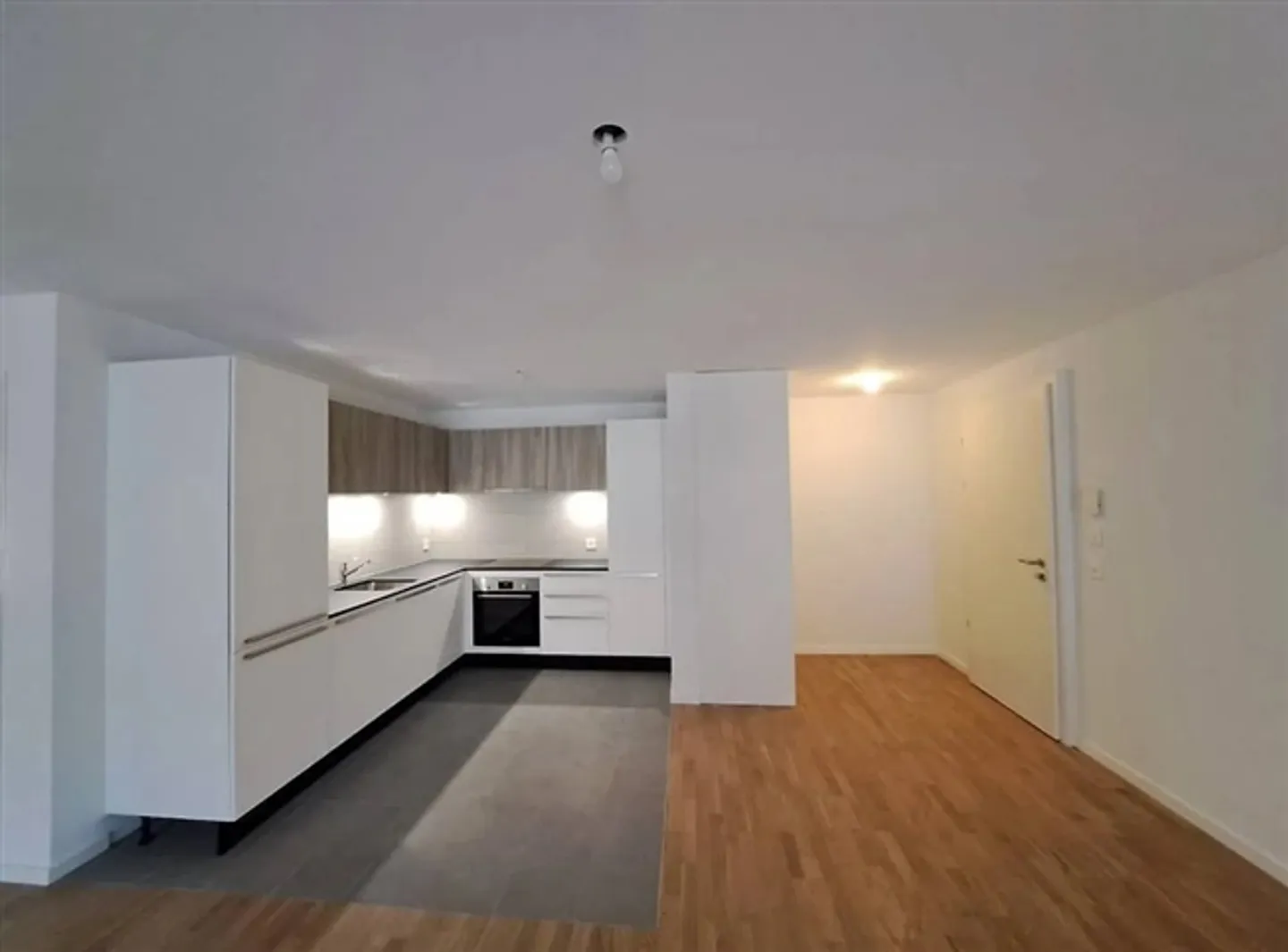 Leaseback – 3.5 Rooms in St-Cergue (1264) - Photo 3 of 5