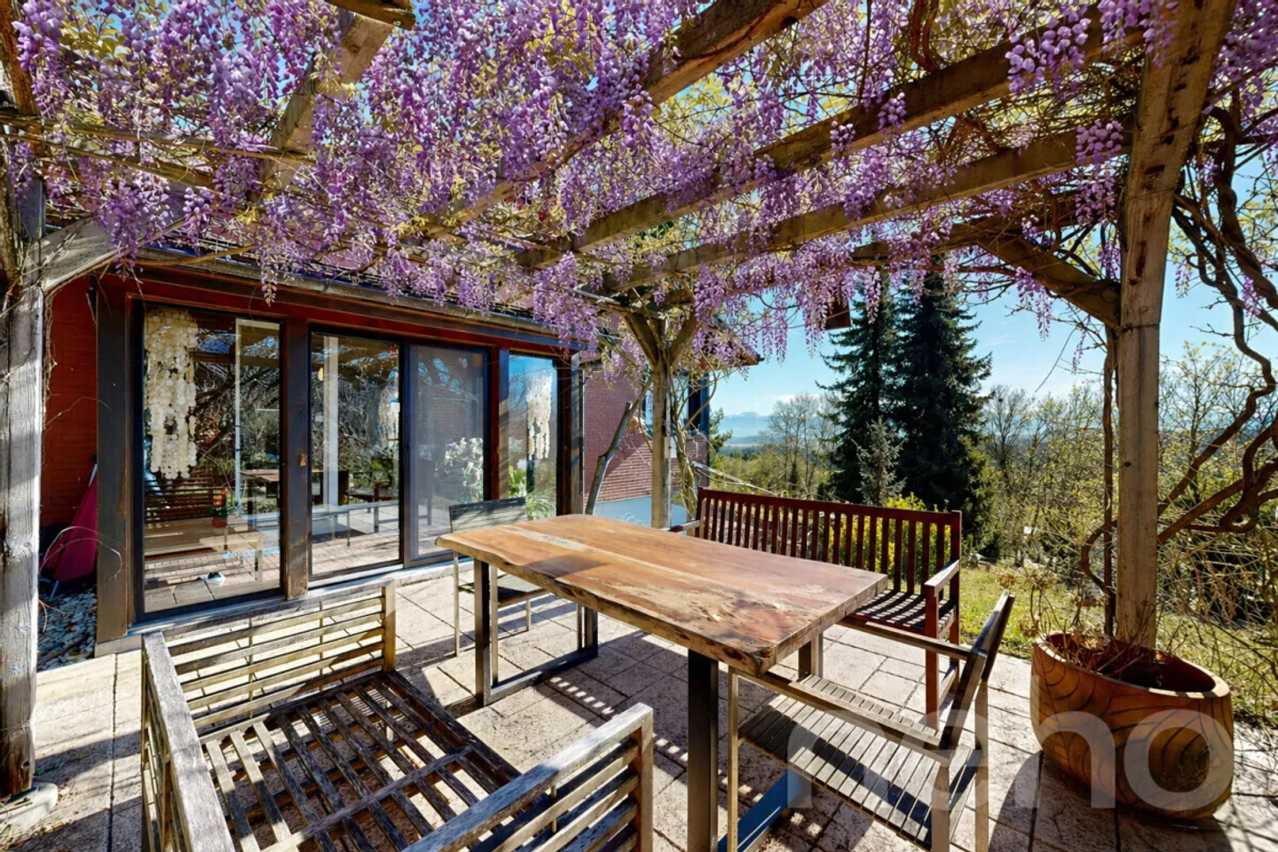 5 Minutes d'Aubonne : Grande Villa au Milieu d'une Oasis Verte - Photo 10 sur 13