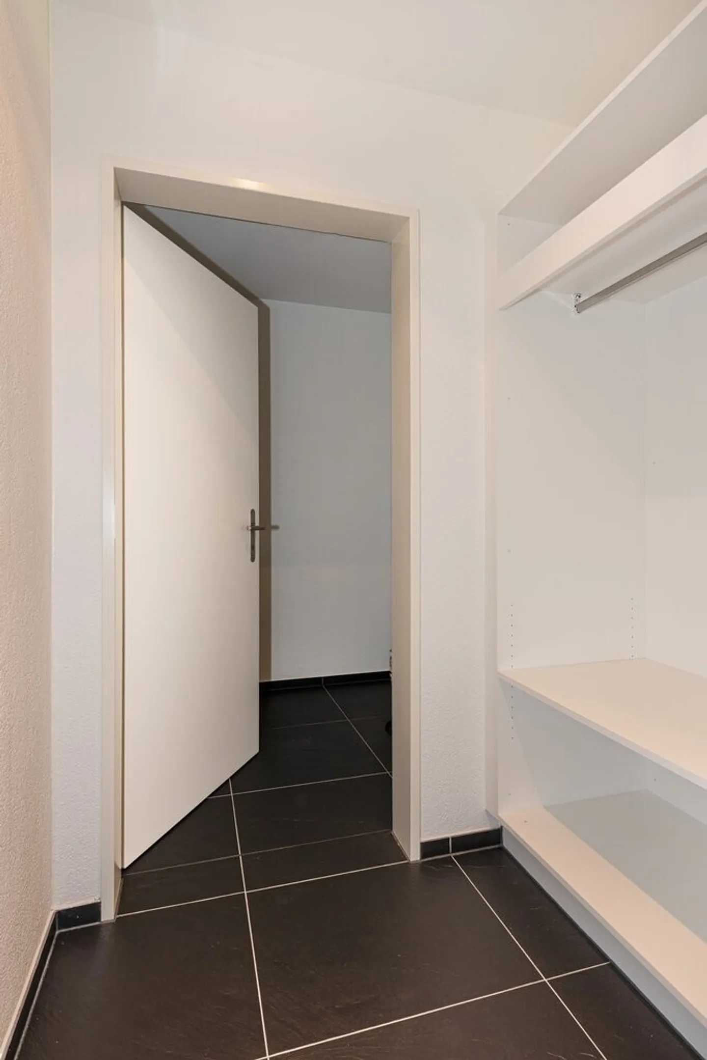 Modernes Erdgeschoss-Apartment - Foto 6 von 7
