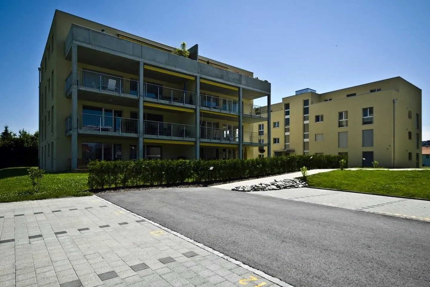 Aussenparkplatz in Altstätten - Foto 2 von 2