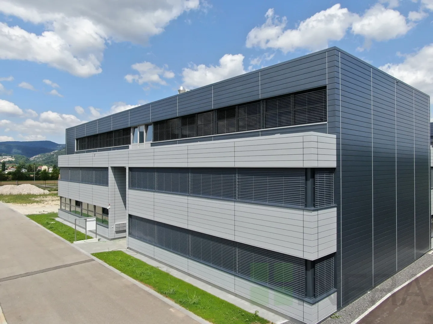 Delémont, Zone Inodel - Gewerbe-/Bürofläche zu vermieten - Foto 6 von 16