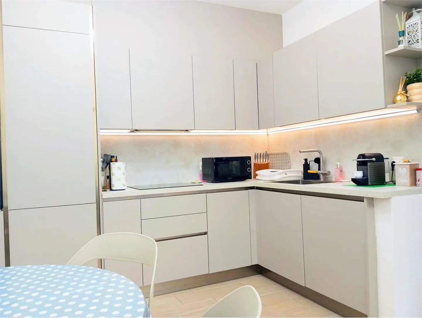 Appartamento elegante completamente arredato nel cuore del centro storico - Foto 1 di 11