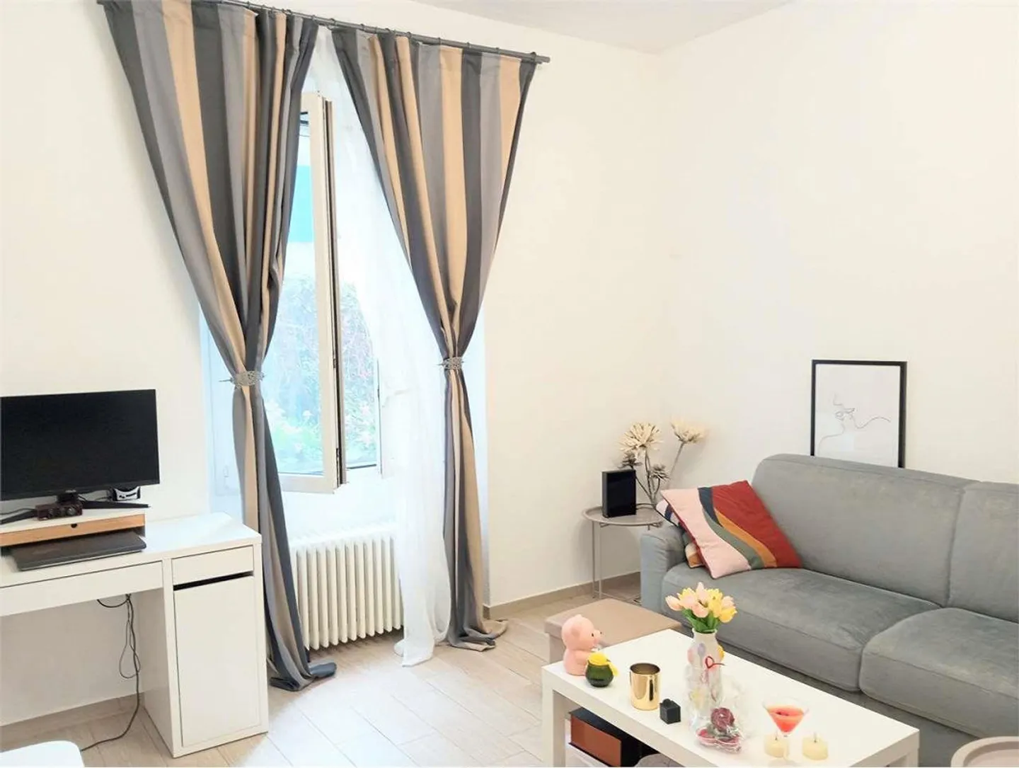 Appartamento elegante completamente arredato nel cuore del centro storico - Foto 3 di 11