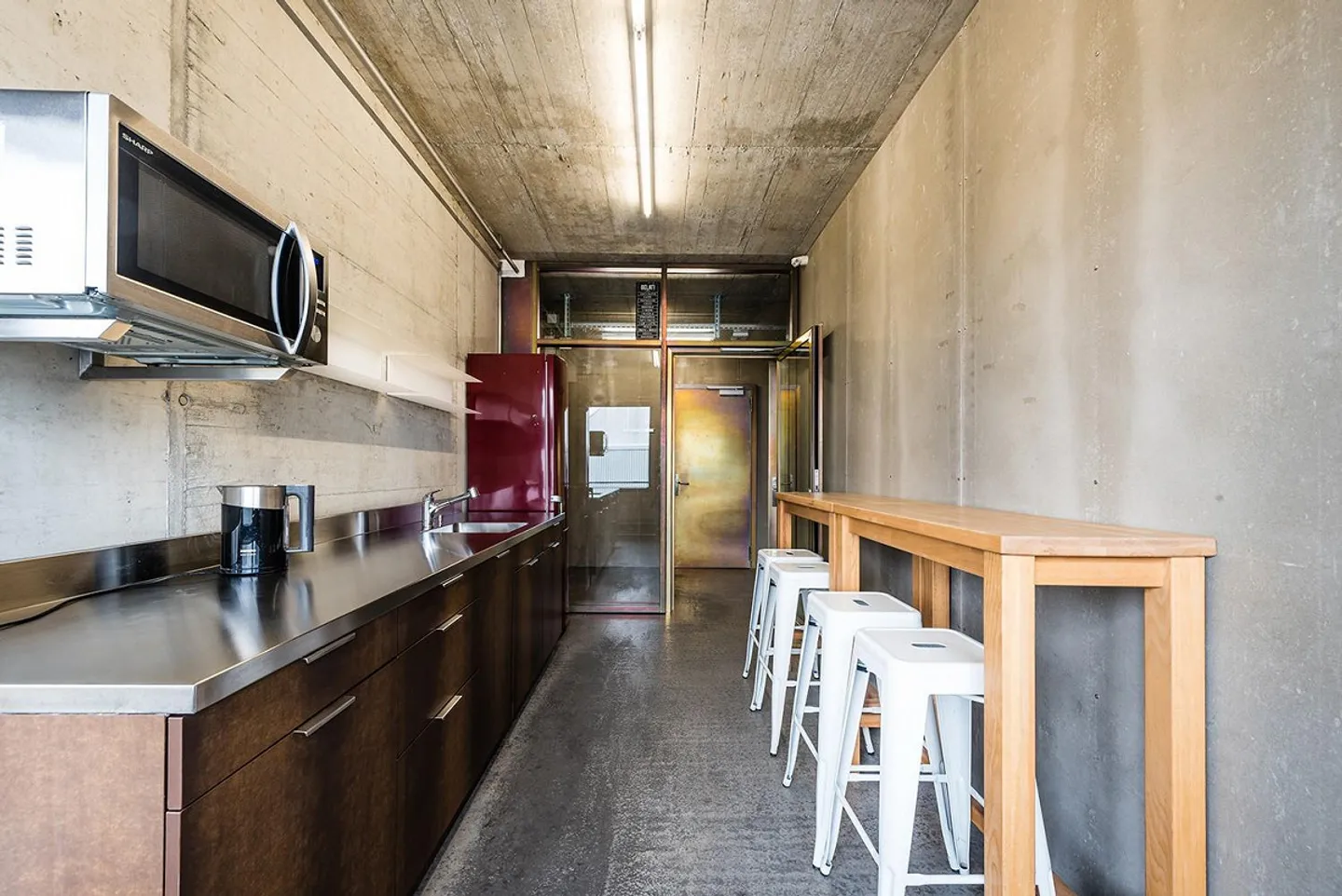 Vicino all'autostrada e alla stazione di Oerlikon: ufficio di 75 m2 nel complesso commerciale NOERD - Foto 4 di 4