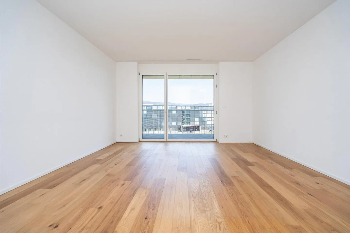 5.0 Room Apartment in Spreitenbach - Photo 1 of 8