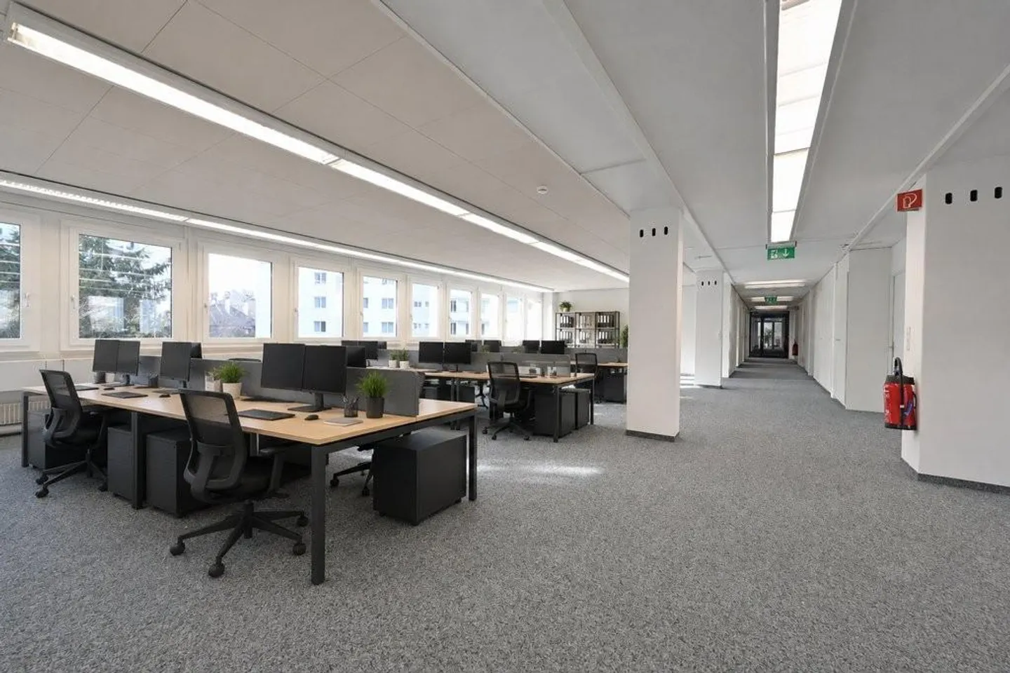 New location in prime location - Photo 2 of 11