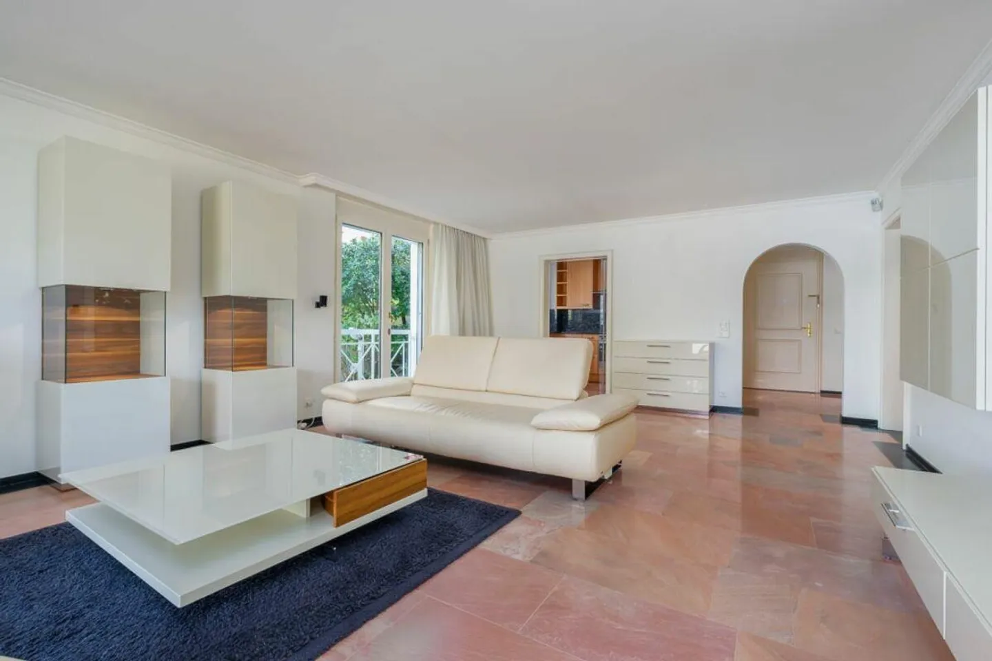 BARBENGO · ELEGANT 3.5 ROOMS · DIRECT ACCESS TO THE LAKE · SECOND RESIDENCE - Photo 4 of 13