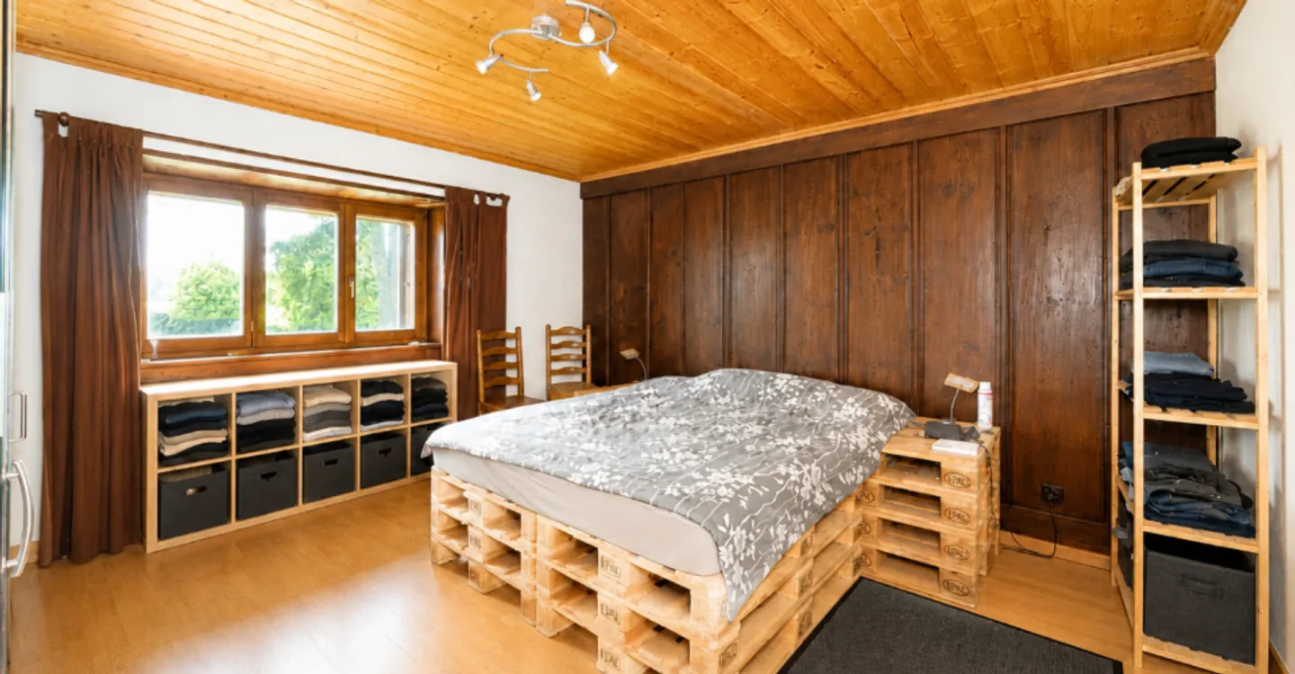 Beautiful renovated farmhouse! - Photo 10 of 12