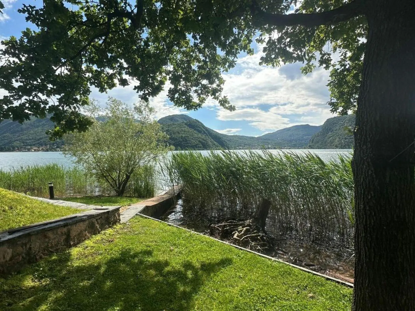 BARBENGO · ELEGANT 3.5 ROOMS · DIRECT ACCESS TO THE LAKE · SECOND RESIDENCE - Photo 12 of 13