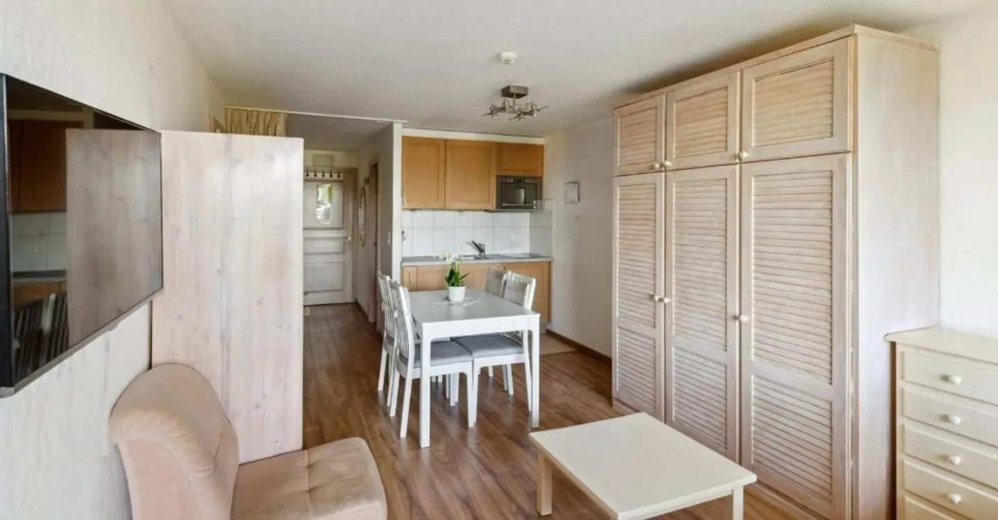 Appartement rénové avec piscine - Photo 5 sur 12
