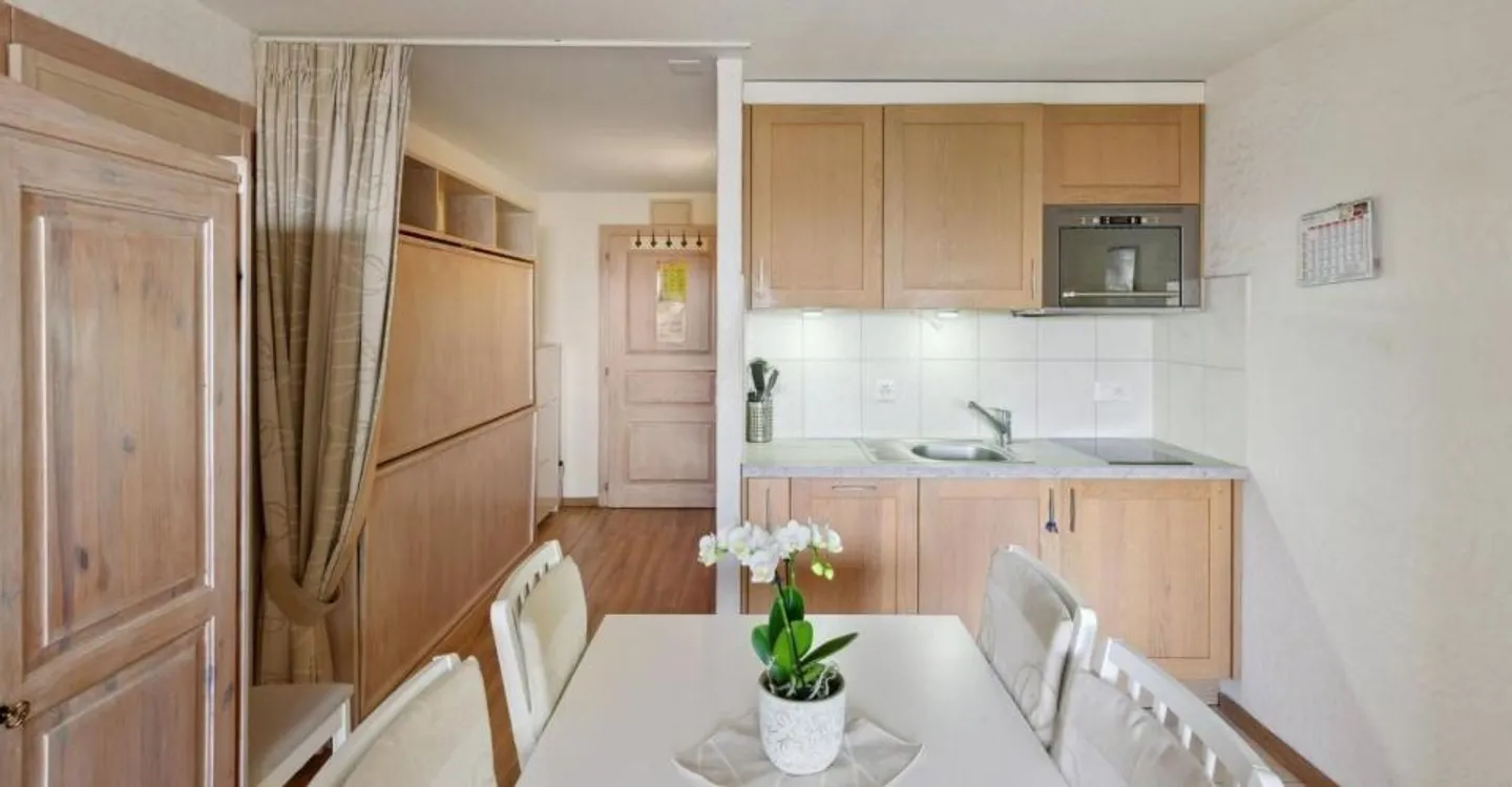 Appartement rénové avec piscine - Photo 6 sur 12