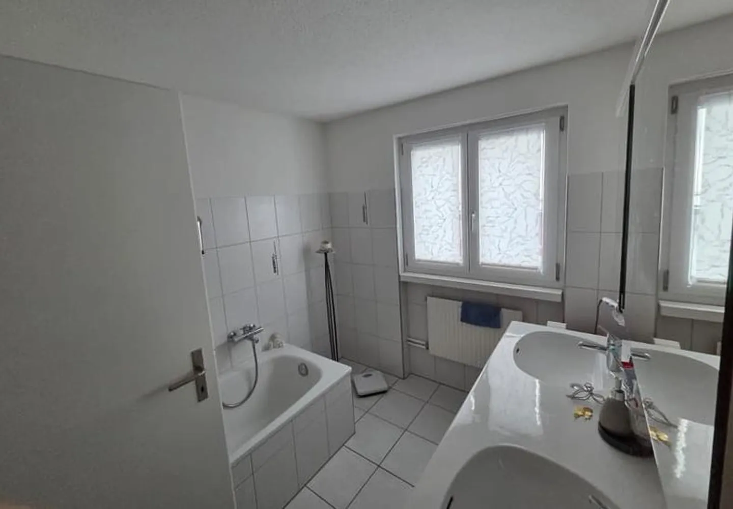 Helle 5.5-Zimmer Wohnung - Foto 4 von 5