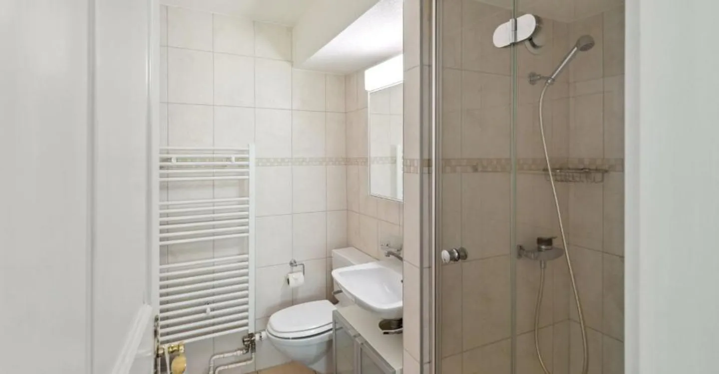 Appartement rénové avec piscine - Photo 8 sur 12