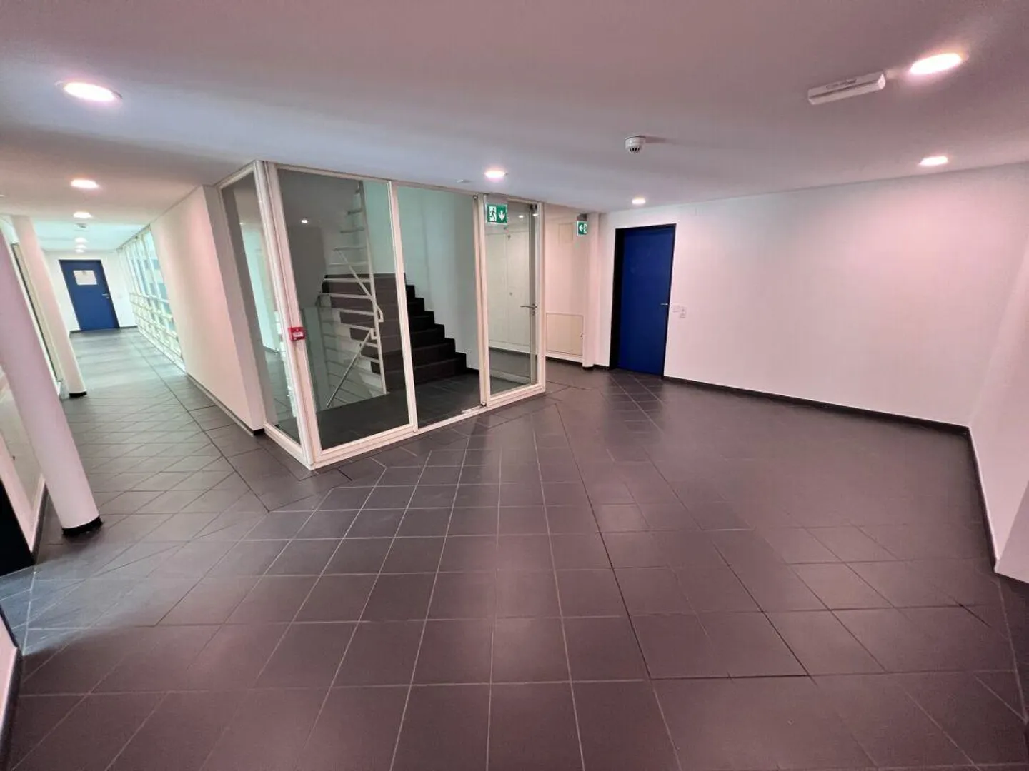 Büro im Zentrum von Chiasso gegenüber dem Bahnhof FFS - Foto 2 von 10