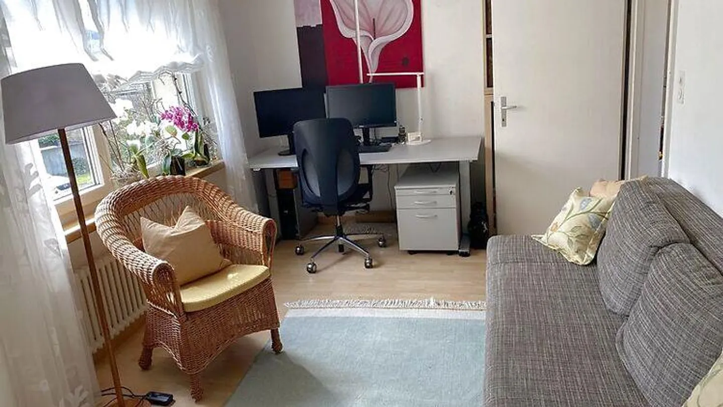 APPARTEMENT 3½ PIÈCES À PFÄFFIKON (ZH), MEUBLÉ, TEMPORAIRE - Photo 7 sur 10