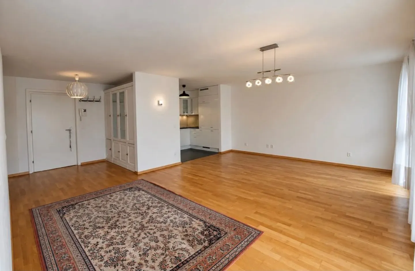 Charmant appartement 2.5 pièces - Photo 4 sur 8