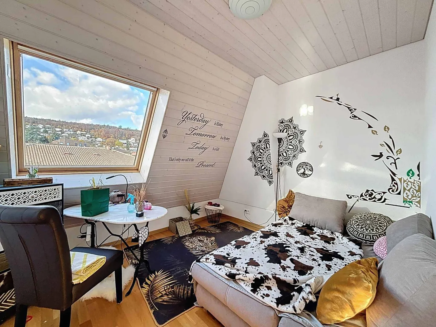 Penthouse with 5.5 rooms and a view of the lake and the Alps - Photo 5 of 12