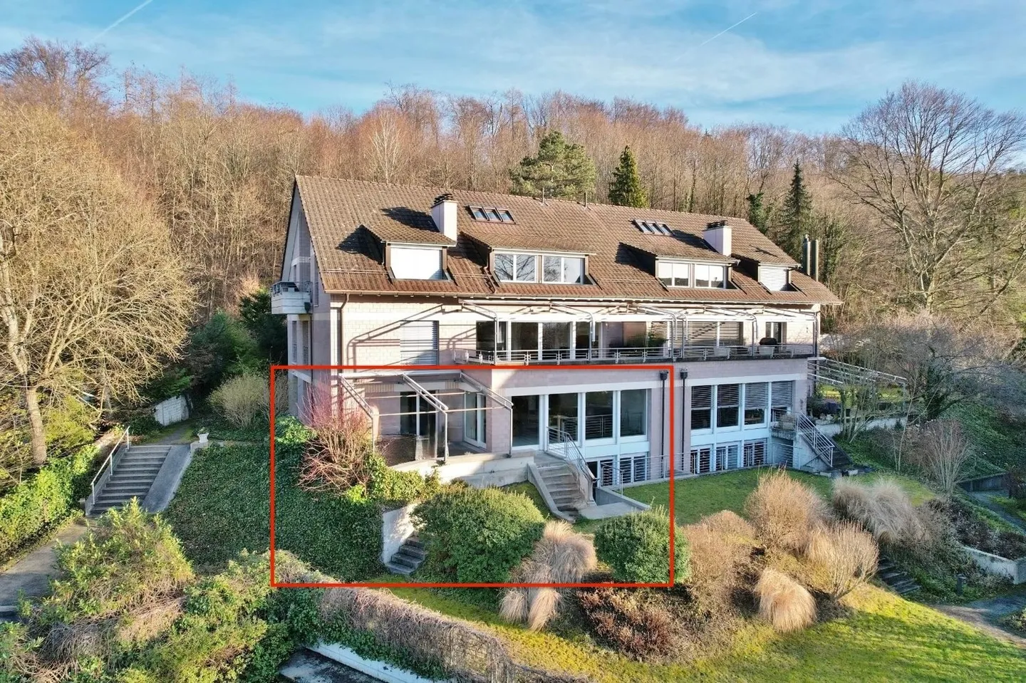 Exclusive 6.5-Room Apartment on Two Levels with Views in Riehen - Photo 1 of 18