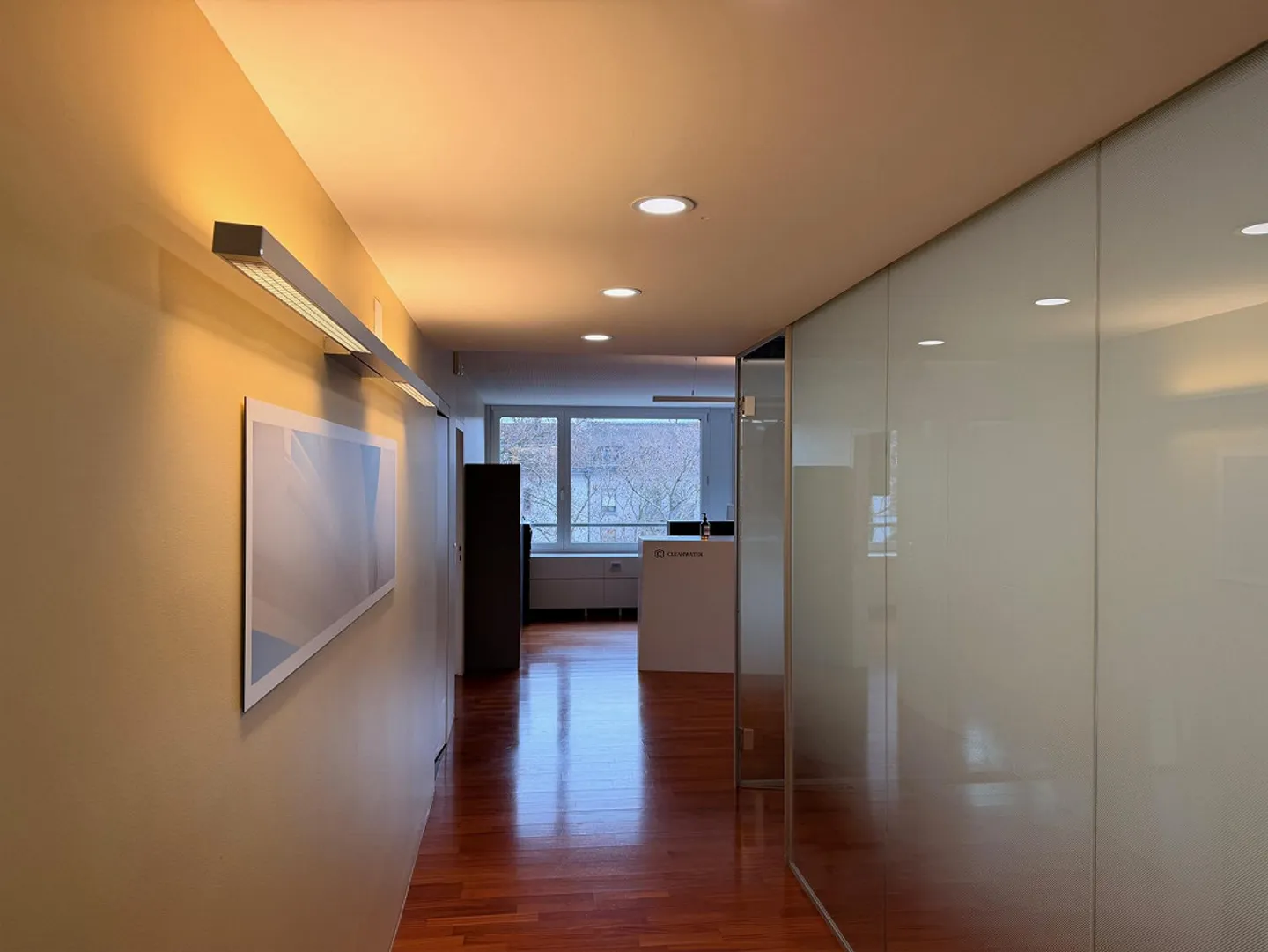 Spazio ufficio moderno in una posizione centrale - Foto 2 di 10